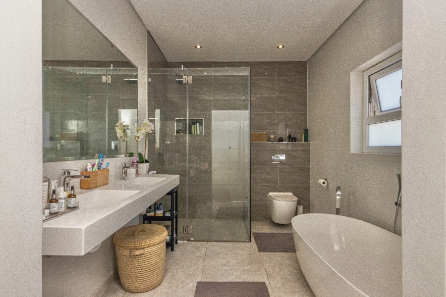 4 Bedroom Property for Sale in Sunset Beach Western Cape